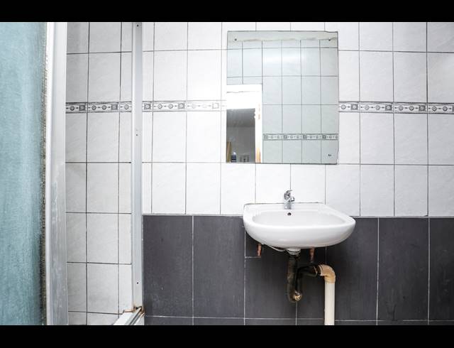 3 BEDROOM FREEHOLD FOR SALE IN NEWLANDS WEST